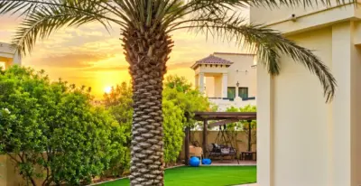 GV Meadow Green artificial grass lawn installation